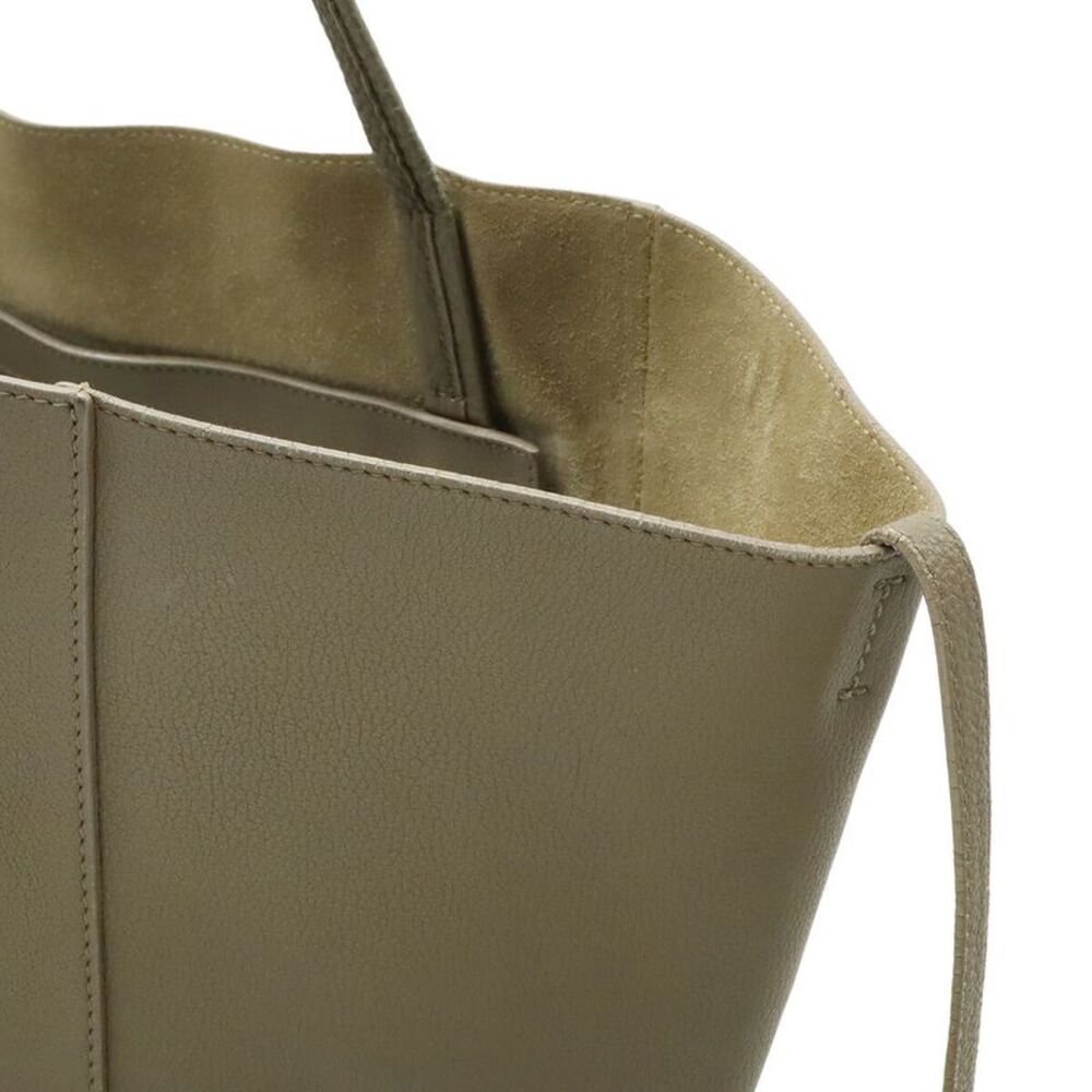 Celine Leather Phantom Medium Tote Bag - Picture 5 of 9